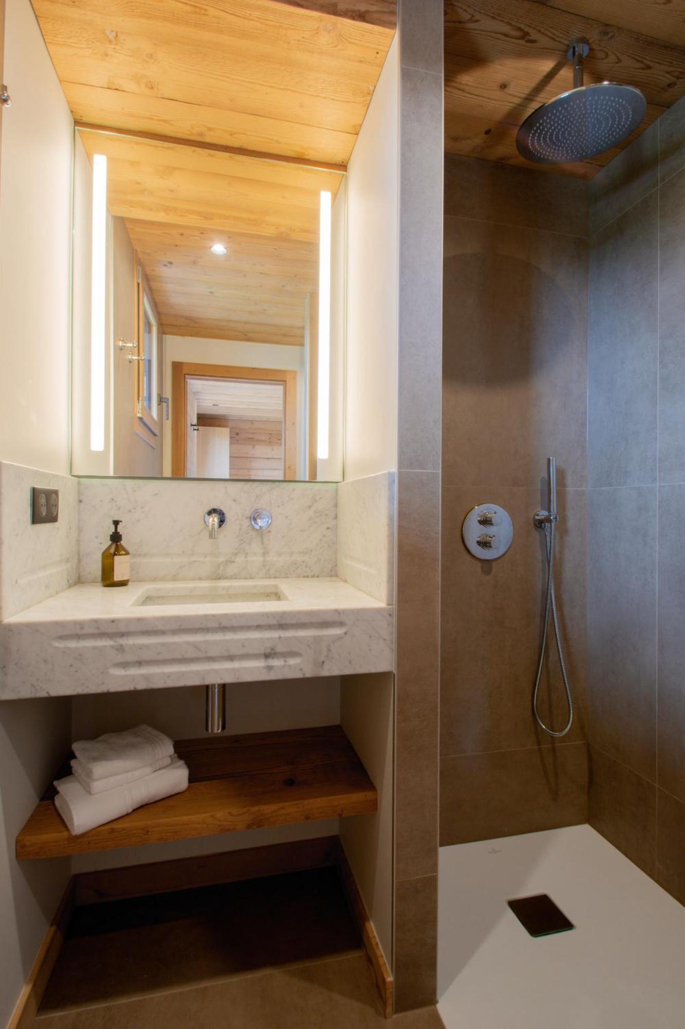 - L'ours Blanc Chalet *